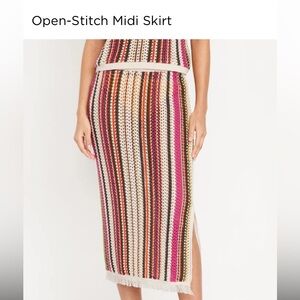 NWT- Xl old navy open stitch skirt / crochet swim cover